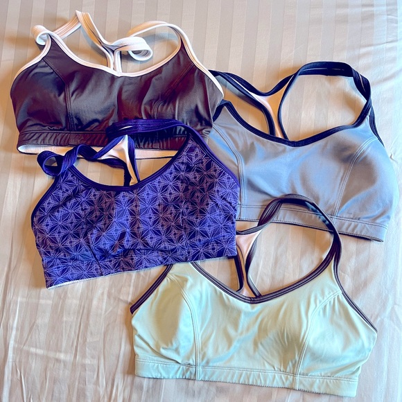 Gently used set of 4 Champion Sports Bras - Picture 1 of 3